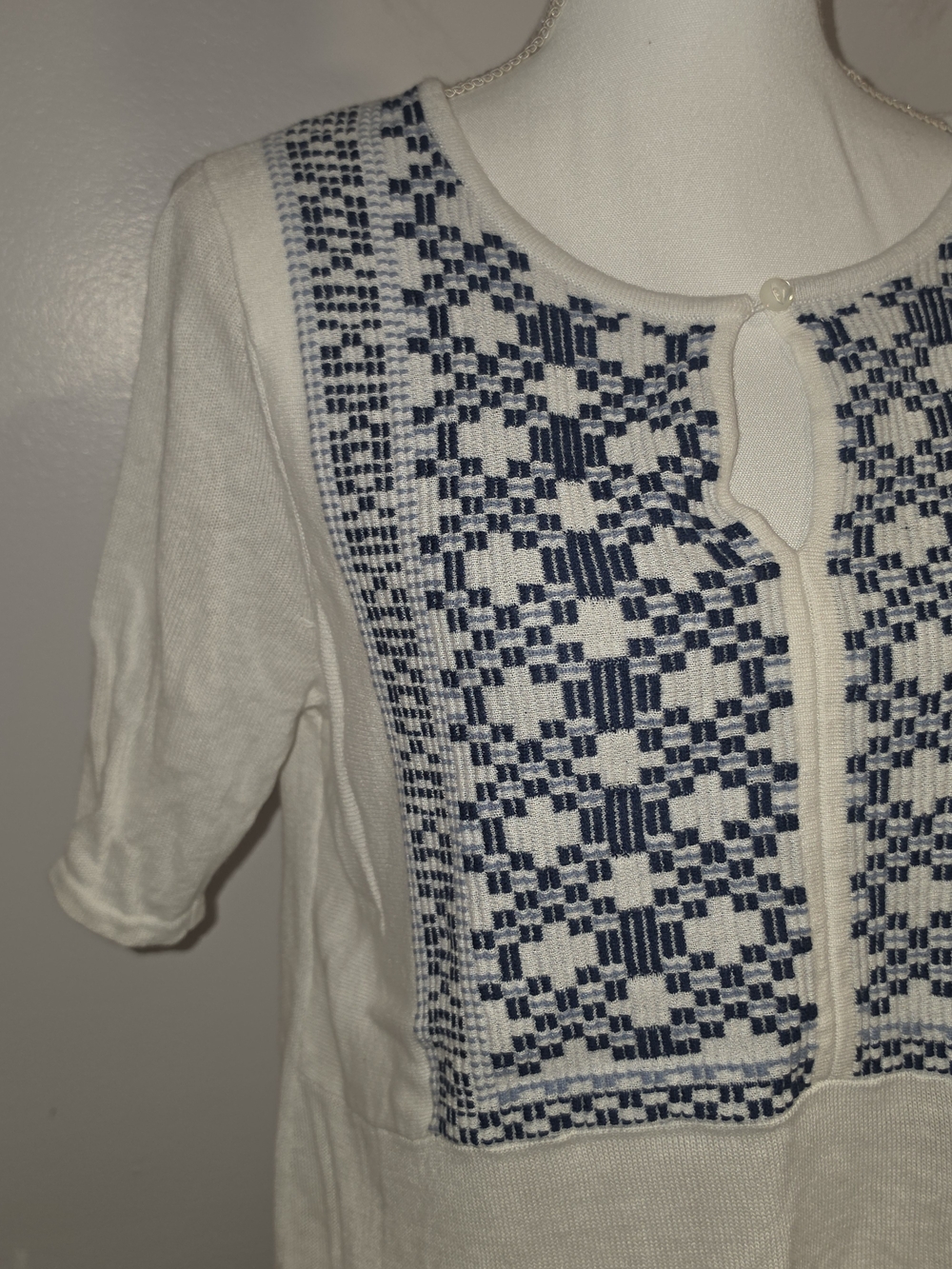 J. Jill Linen Blend White Top with Navy Embroidered Yoke Women's Size Med Petite - Picture 3 of 9